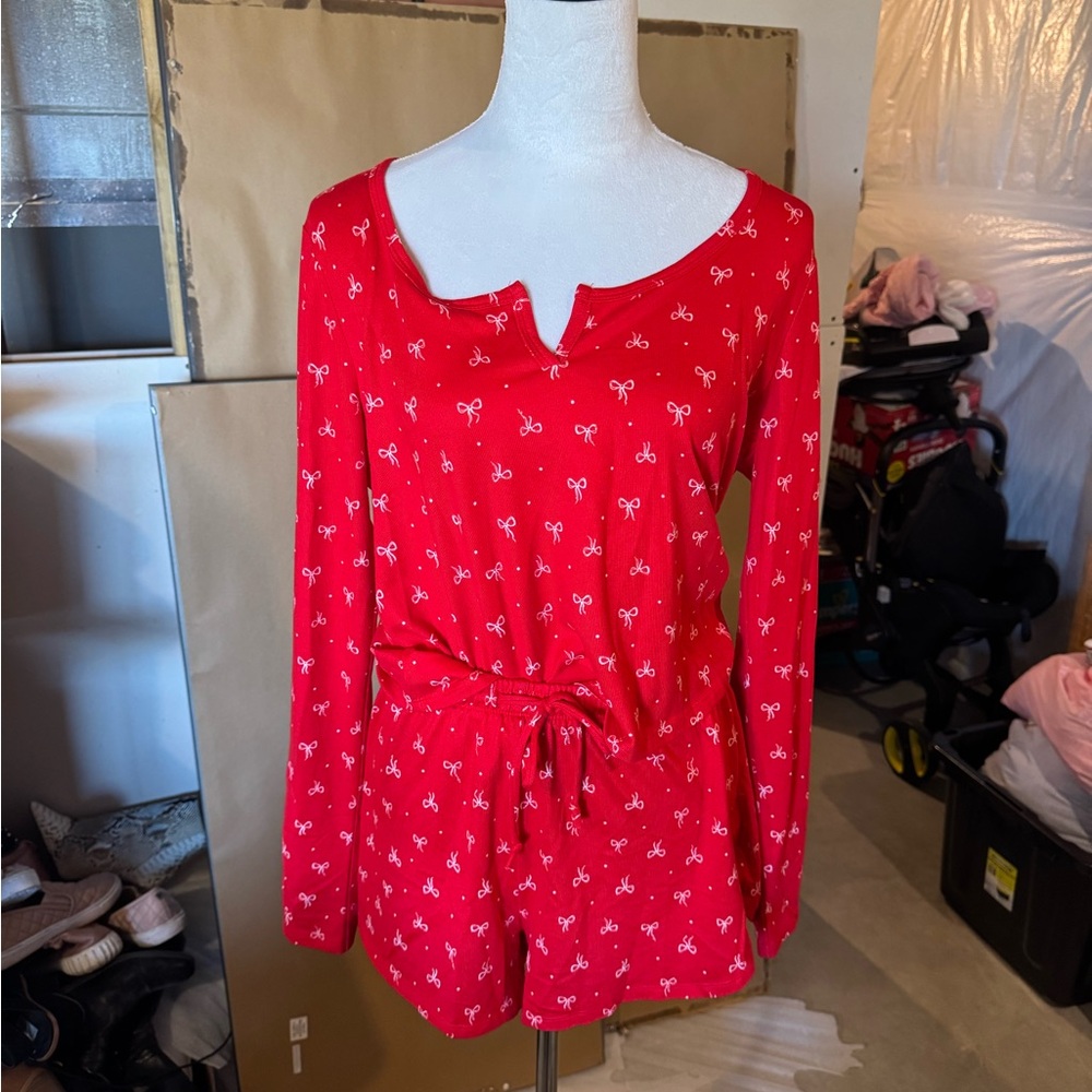 Colsie Red Bow Print Long Sleeve Top & Short PJ Set - Never Worn